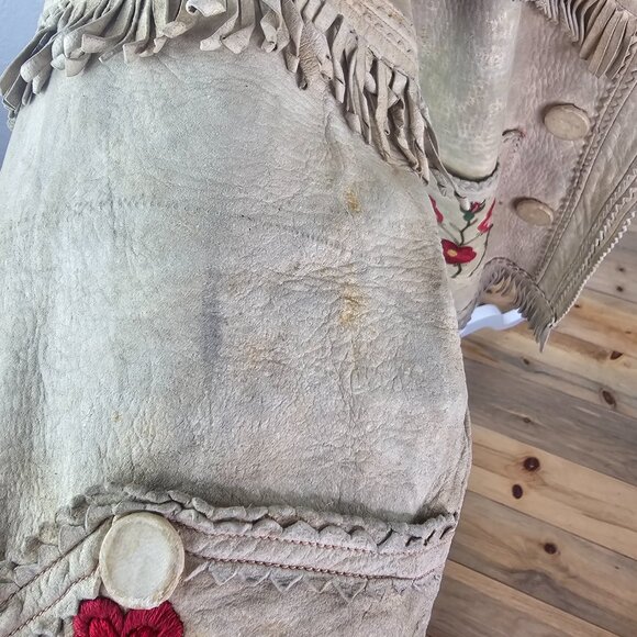Vintage 70's Handcrafted Embroidered & Beaded Deerskin Jacket - Picture 4 of 16